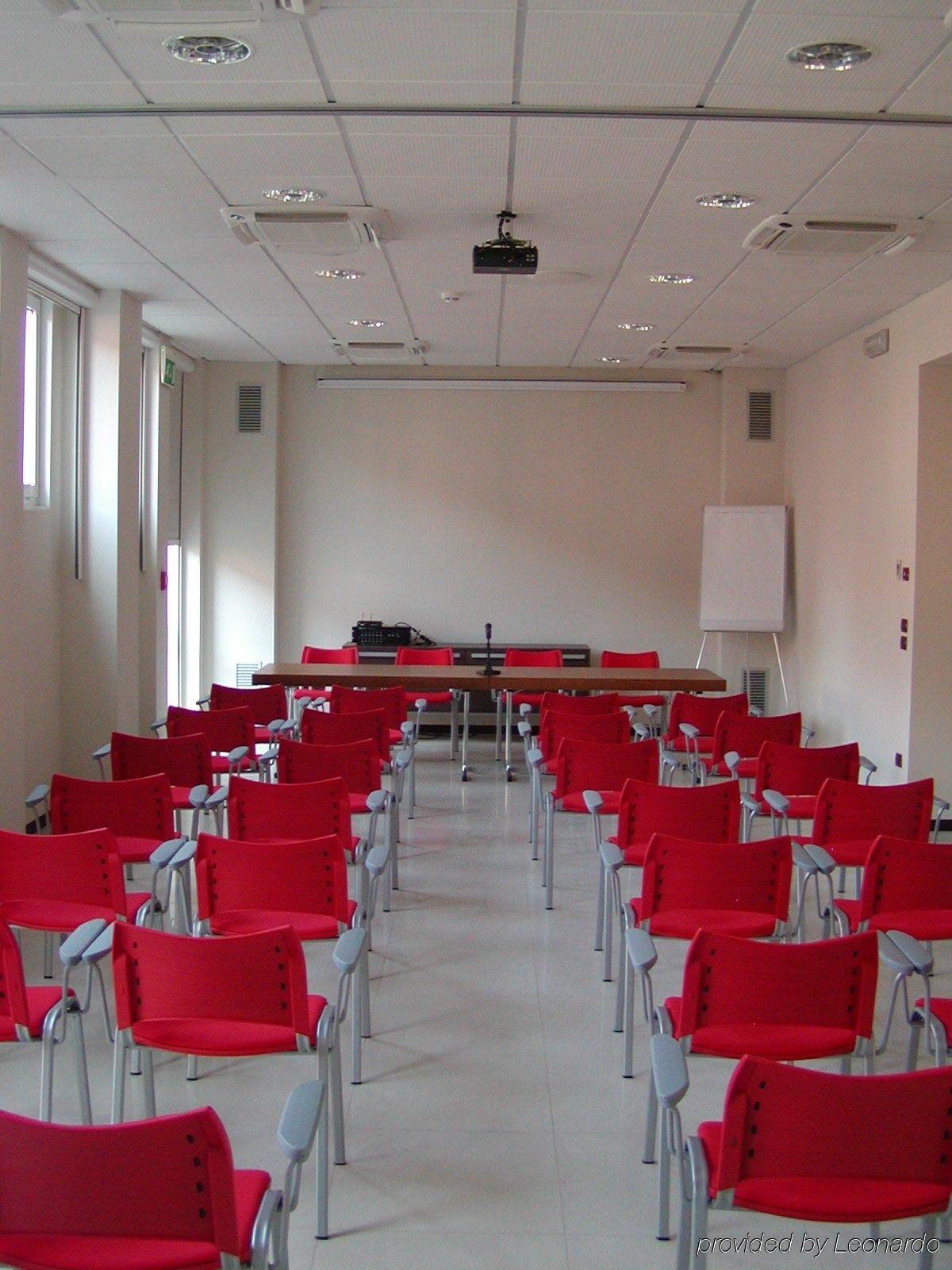 Hotel Capital Rovigo Esterno foto