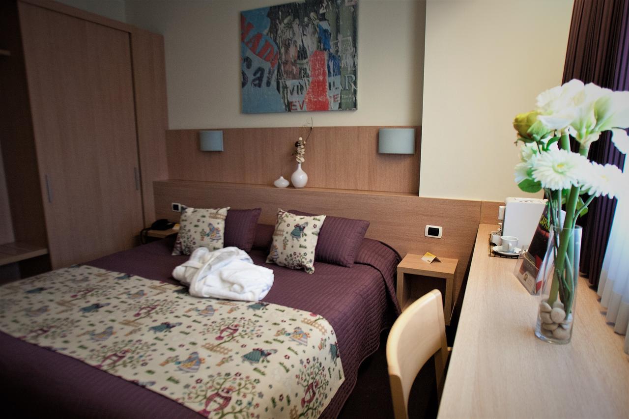 Hotel Capital Rovigo Esterno foto